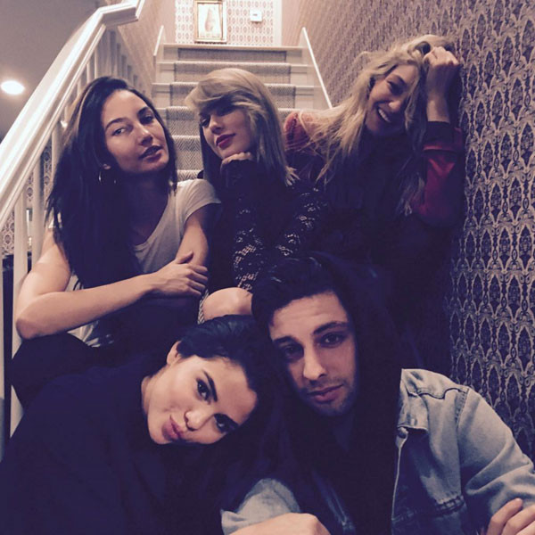 Taylor Swift Interviews Alessia Cara Hangs Out With Selena Gomez Gigi Hadid And More E Online Uk